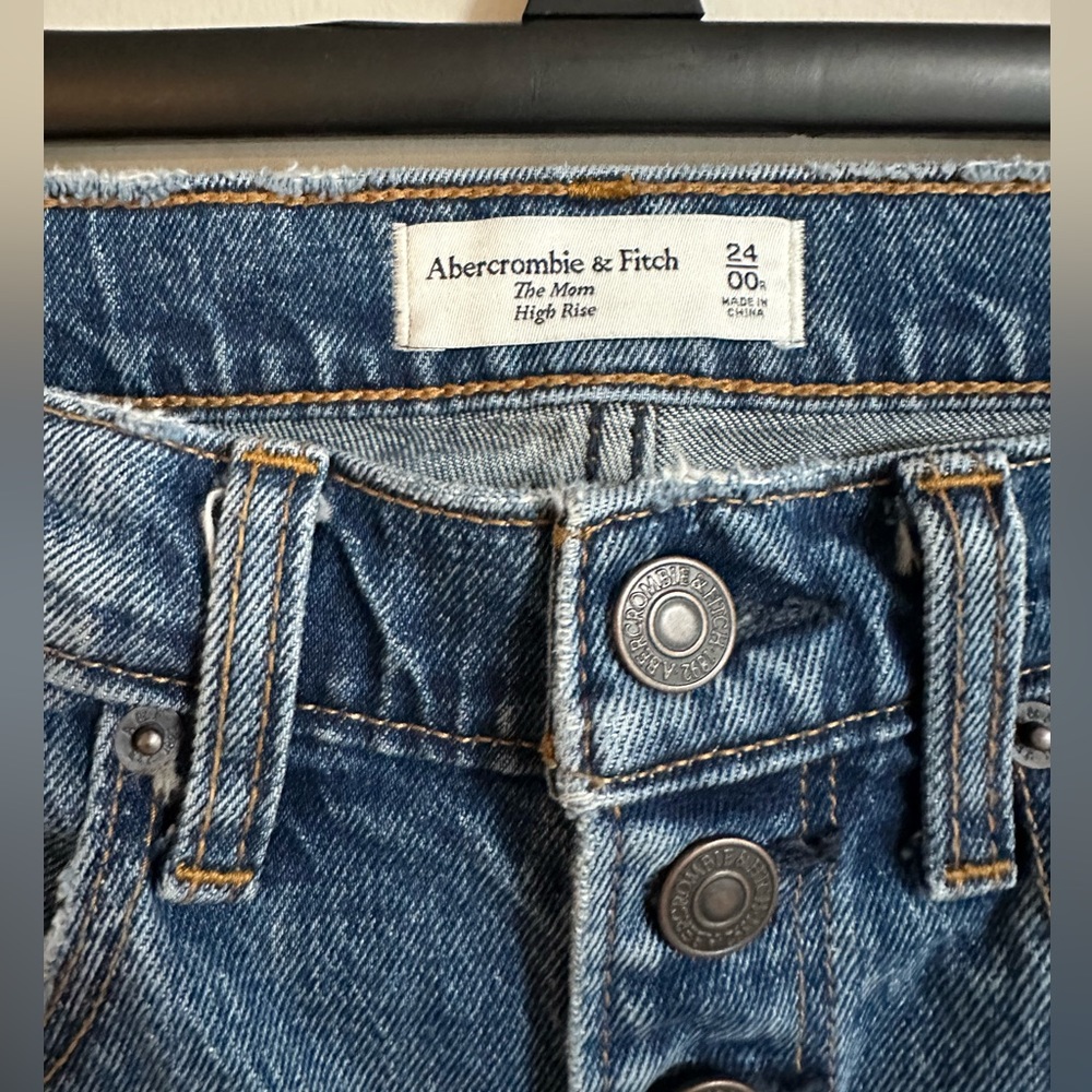 Abercrombie mom high rise jeans